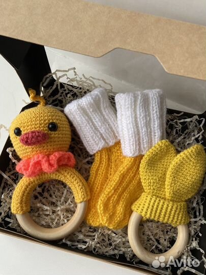 Вязанные носки, пинетки, грызунок