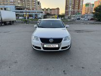 Volkswagen Passat 1.8 AMT, 2010, 214 000 км, с пробегом, цена 790 000 руб.