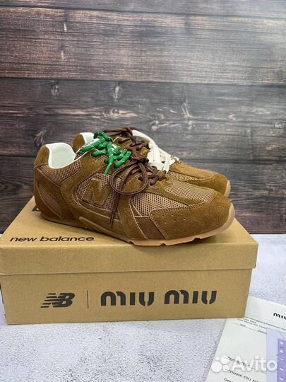 Кроссовки New Balance Miu Miu