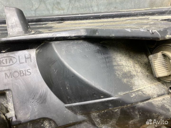 Стекло фары переднее левое Kia Rio 4 G4FG 2018