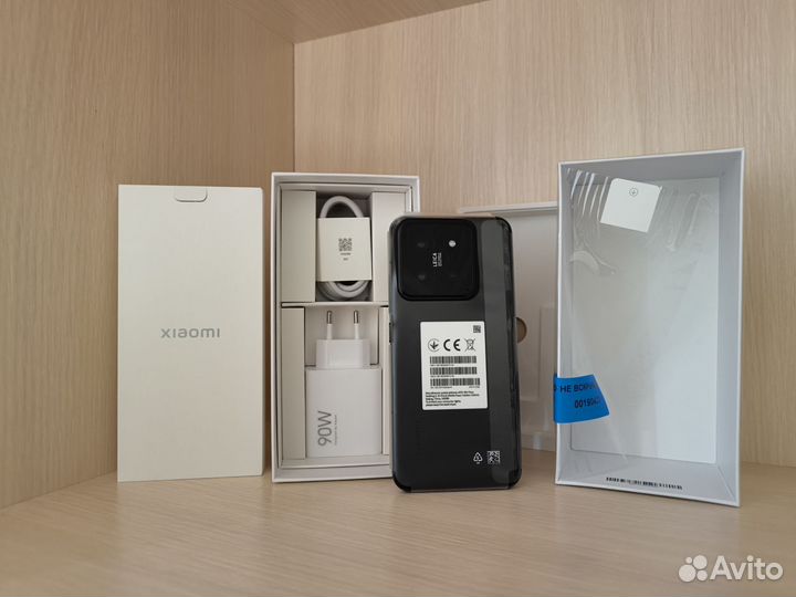 Xiaomi 14, 12/512 ГБ