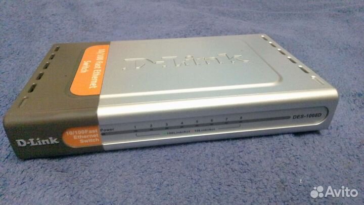Коммутатор D-Link DES-1008D