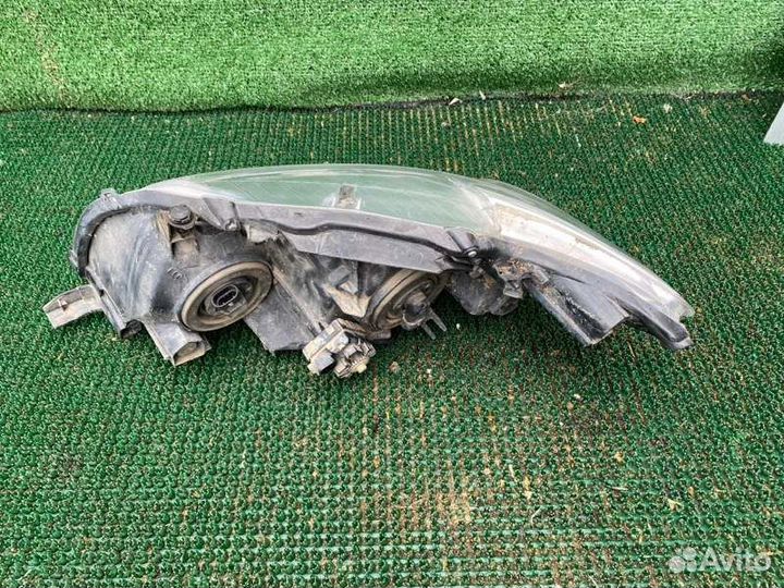 Фара передняя правая Toyota Corolla E140 1.6 1zrfe