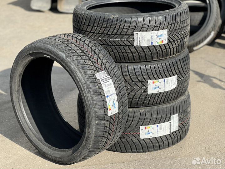 Bridgestone Blizzak LM-005 255/35 R21 и 275/35 R21 103V
