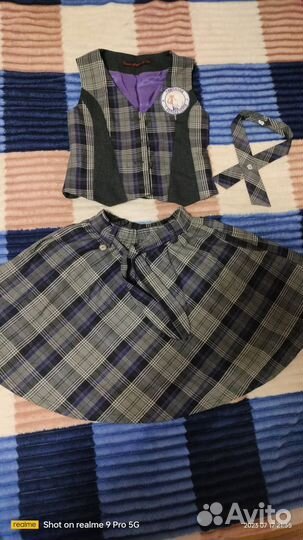 Продам школьную форму на девочку