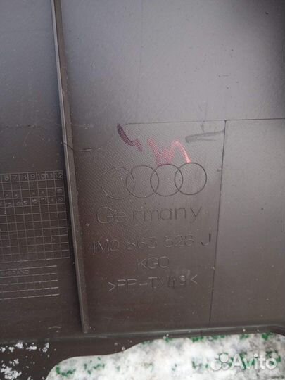 Накладка декоративная задняя правая Audi Q7 cvmd