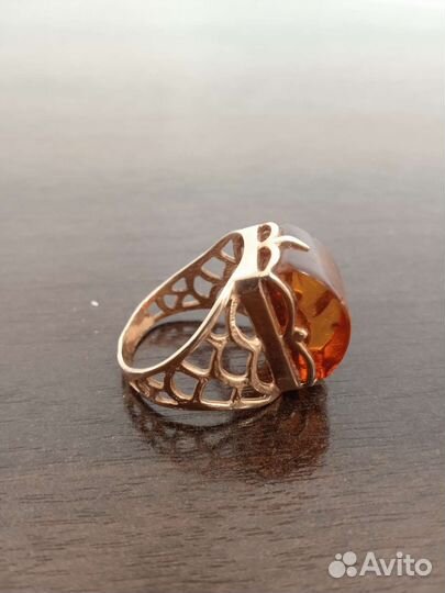 Золотое кольцо и кулон-подвеска золото 583 проба