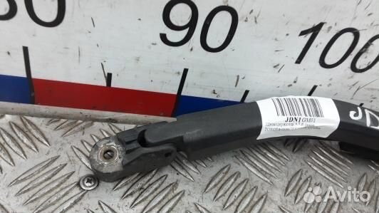 Щеткодержатель 3-5-й двери toyota corolla E12 (JDN