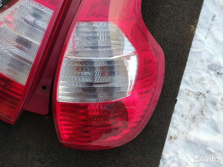 Задний левый фонарь LADA kalina 2