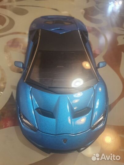 Lamborghini Centenario 1:18 Maisto