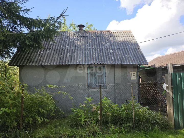 Дача 20 м² на участке 7 сот.