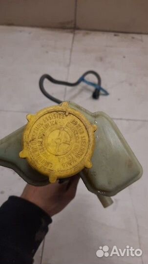 Бачок гидроусилителя Ford Fusion