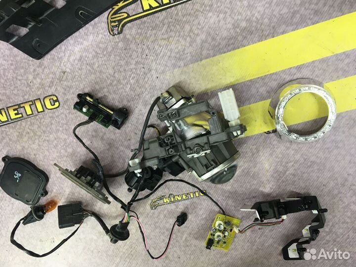 Фара правая ксенон (запчасти) Опель Мокка Mokka