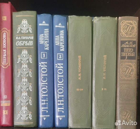 Книги детективы, исторические,фантастика