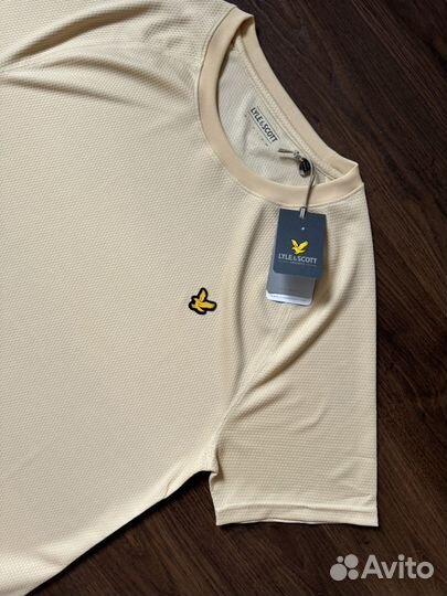 Футболка L Lyle & Scott бежевая спорт оригинал