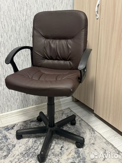 Компьютерное кресло