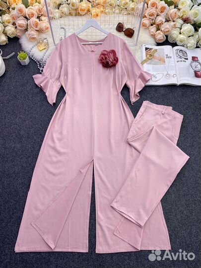 Р50/52,54,56 Двойка с брюками.Белый,пудра,электрик