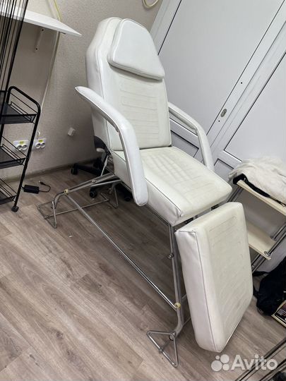 Кресло-кушетка косметологическая