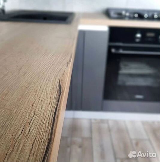 Кухня в потолок