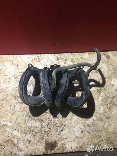 Коллектор впускной тойота ярис 1 1sz /2 sz 1/1.3 л