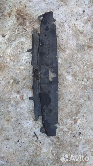 Решетка радиатора Peugeot 307