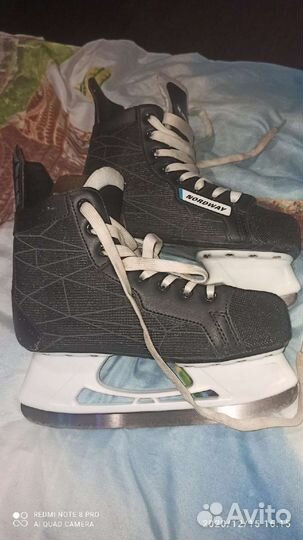 Коньки хоккейные