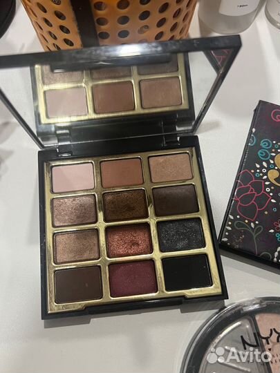 Тени для век