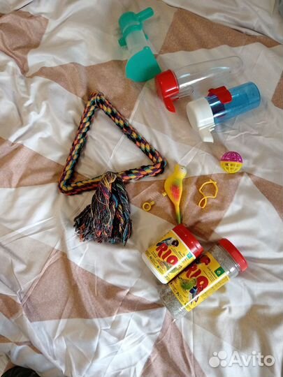 Товары для попугаев