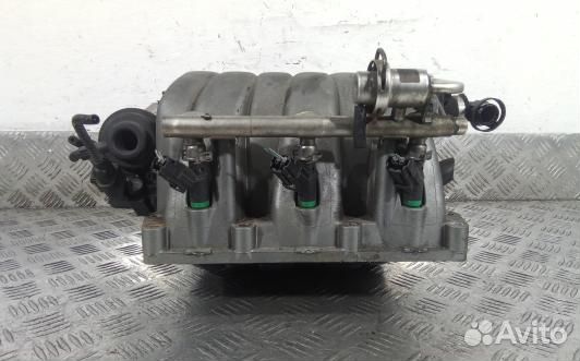 Впускной коллектор бензиновый audi A8 D3 (LNT04C60