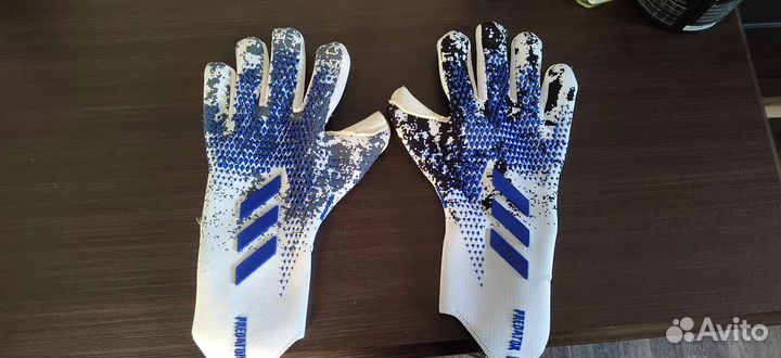 Перчатки adidas predator