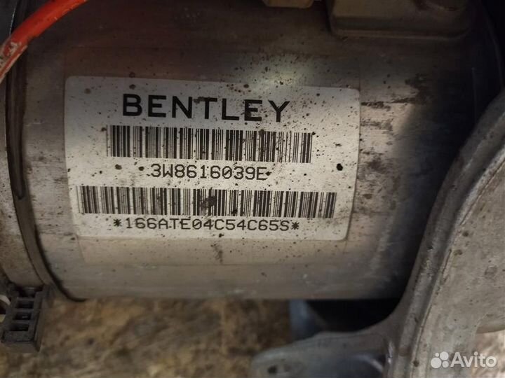 Пневмостойка передняя левая Bentley Continental