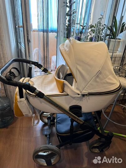 Продам детскую коляску