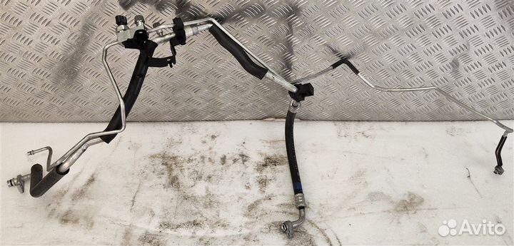 Трубки кондиционера Toyota Prius ZVW30 2ZR 2012