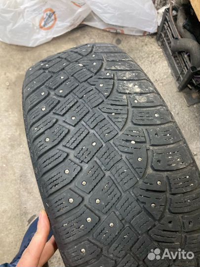 Continental IceContact 2 SUV 215/65 R16