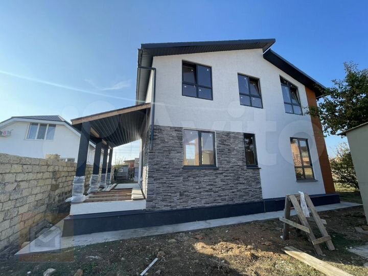 Дом 165 м² на участке 5 сот.