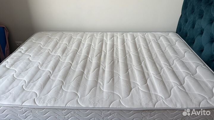 Кровать с матрасом орматек 140*200