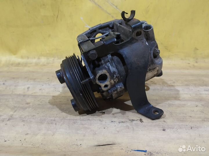 Компрессор кондиционера subaru impreza G11 2000