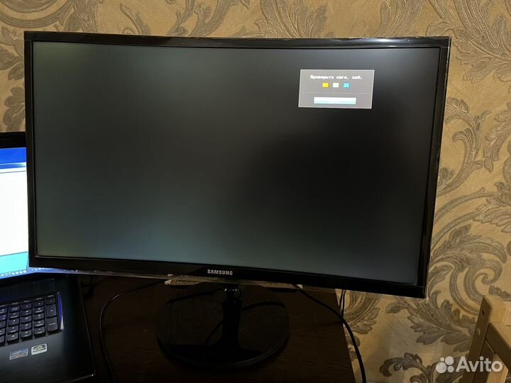 Монитор Samsung C24F390FHI
