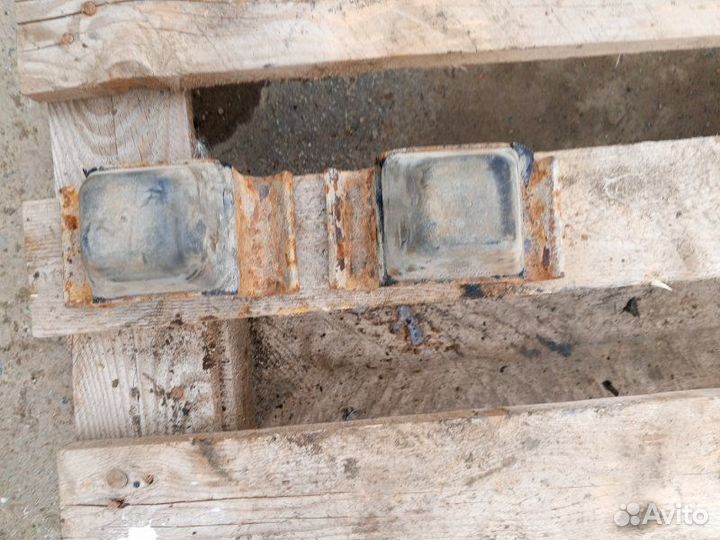 Подушка рессоры передняя Hino 500 1226 J08E-UR