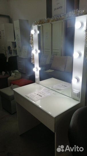 Стол туалетный Мемори ст-03