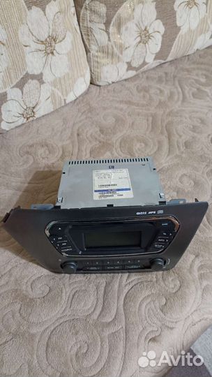 Продам штатную магнитолу Киа Рио 3