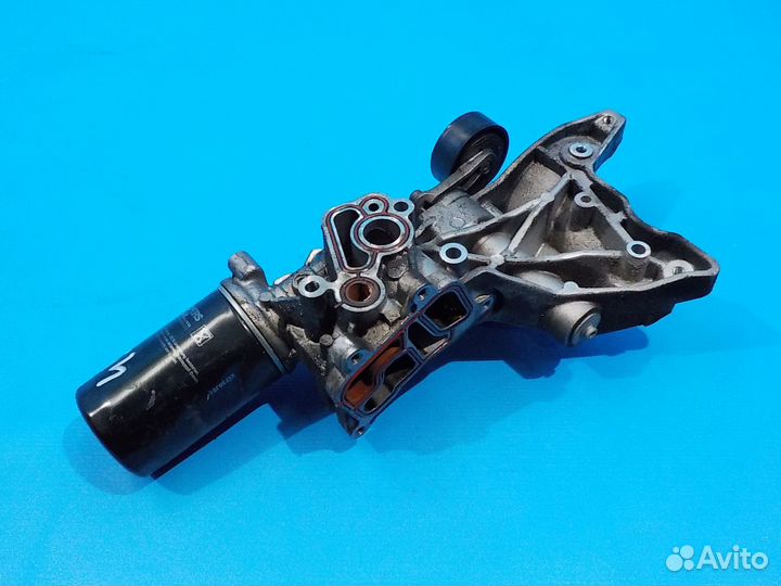 Кронштейн генератора volkswagen Passat B6 2005-200