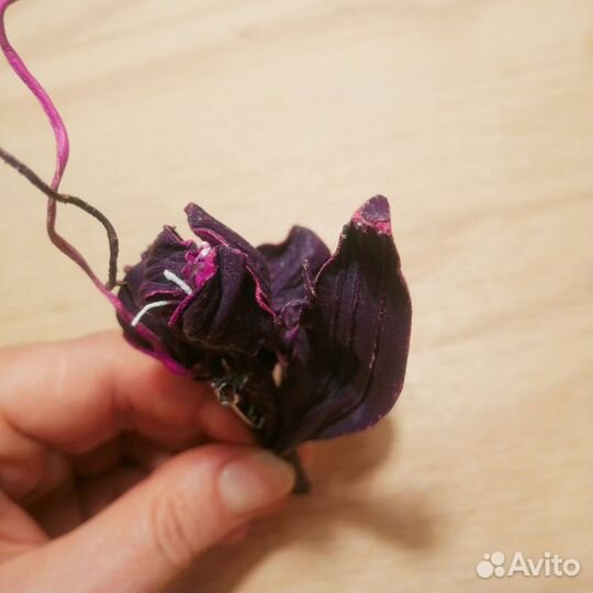 Брошь цветок