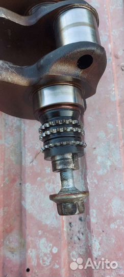 Коленвал на Mercedes m273