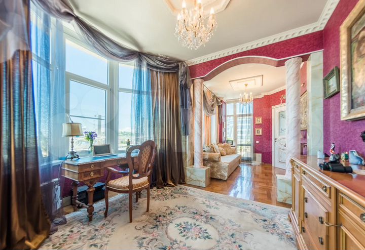 5-к. квартира, 250 м², 21/23 эт.