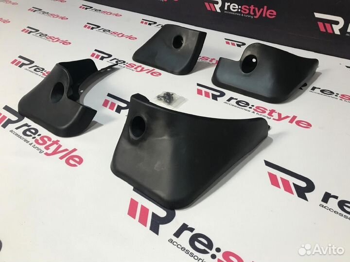 Брызговики Toyota RAV4 / Vanguard Без фендеров