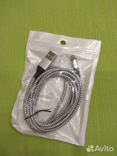Провод для зарядки телефона