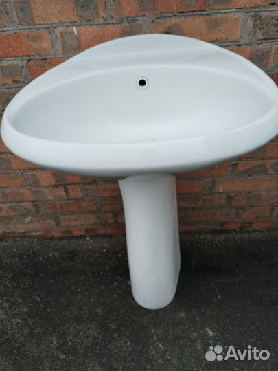 Раковина в ванную бу