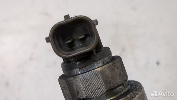 Форсунка топливная Opel Astra H