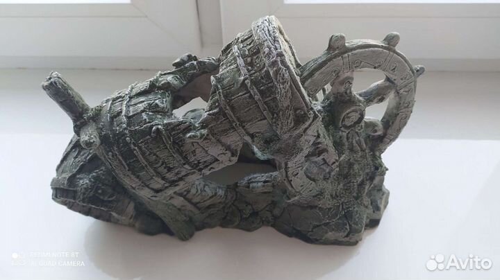 Аквариум, грот и коряга